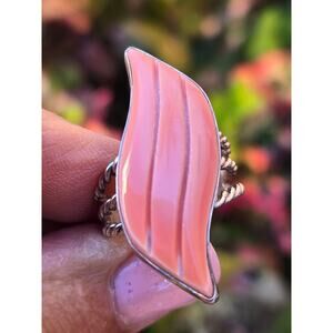 Vintage Desert Rose Trading DTR Sterling Silver & Carved Pink Coral Ring Sz 6.75